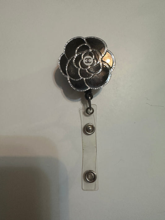 CHANEL/BADGES ID