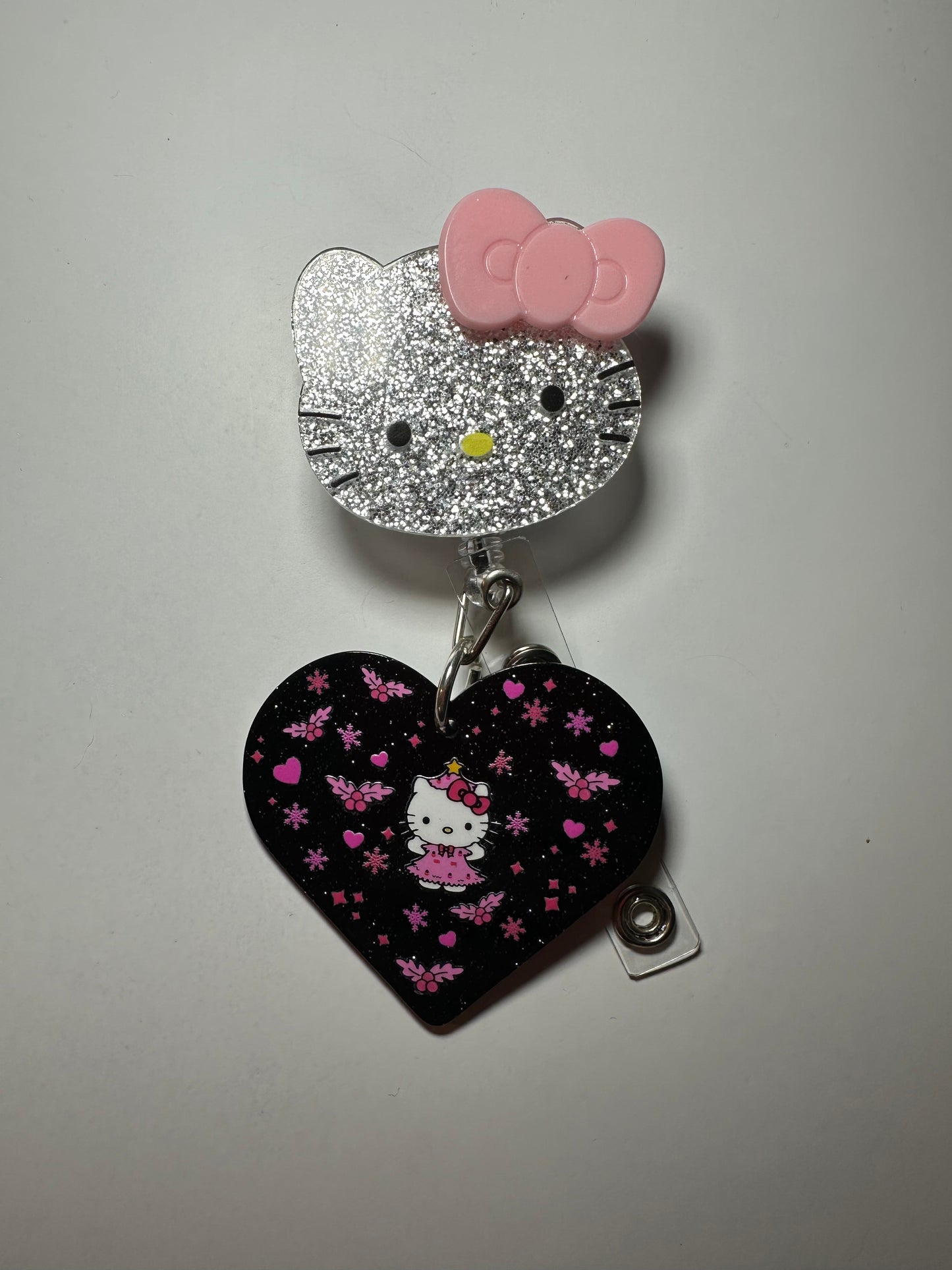 HELLO KITTY/BADGES