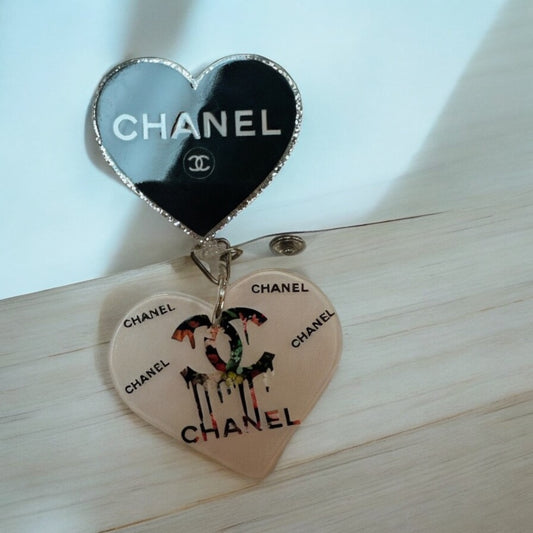 CHANEL/BADGES ID