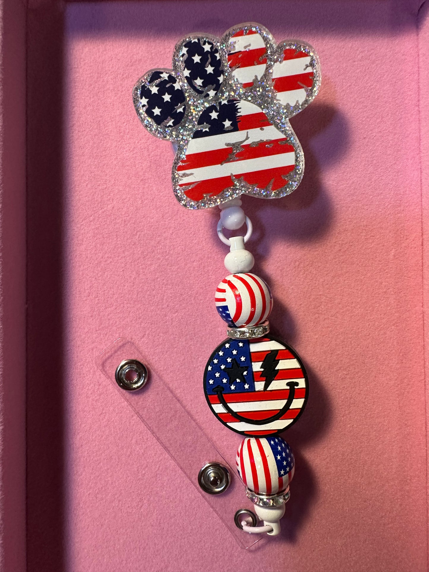 AMERICAN FLAG/BADGES ID