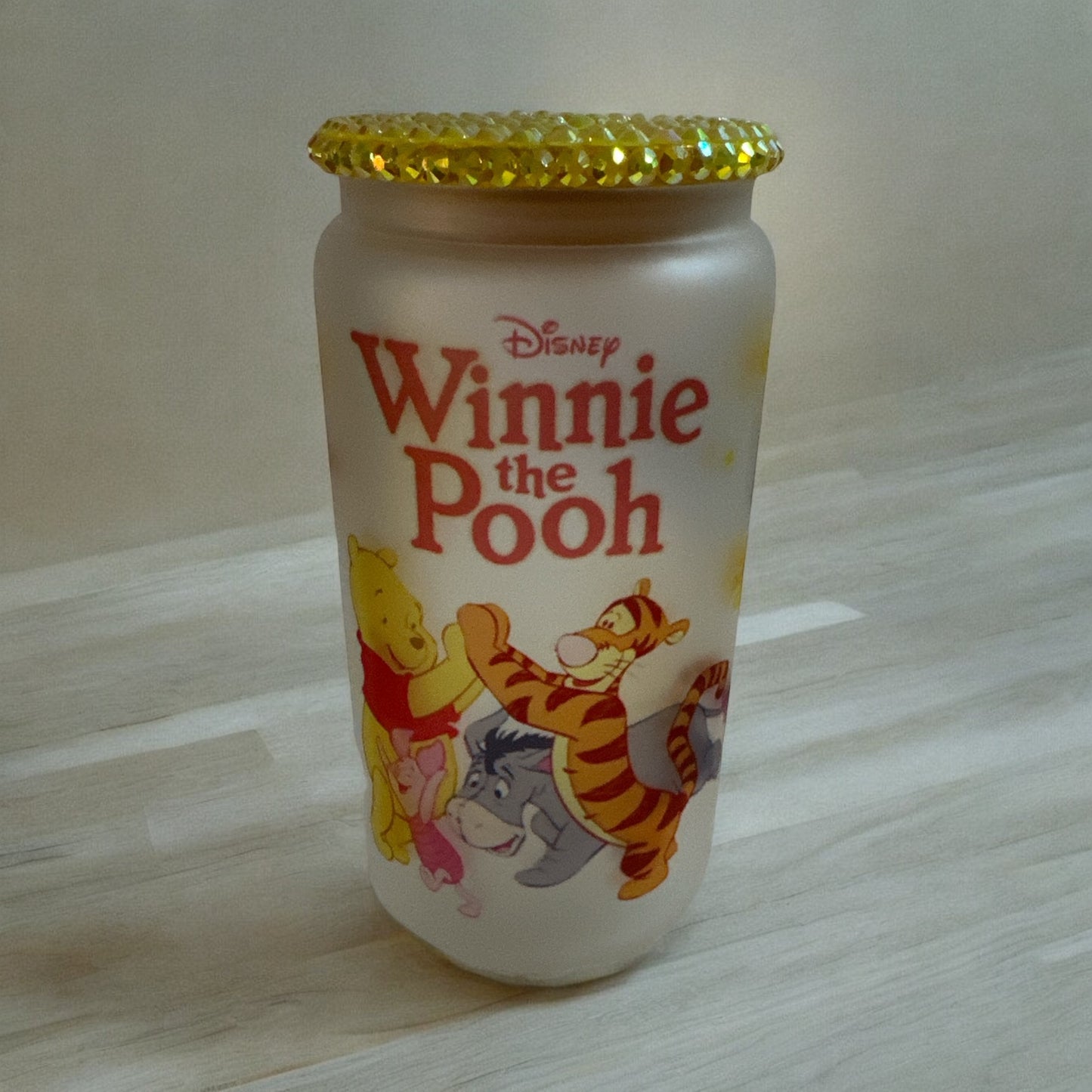 WINNIE THE POOH/GLASS CAN